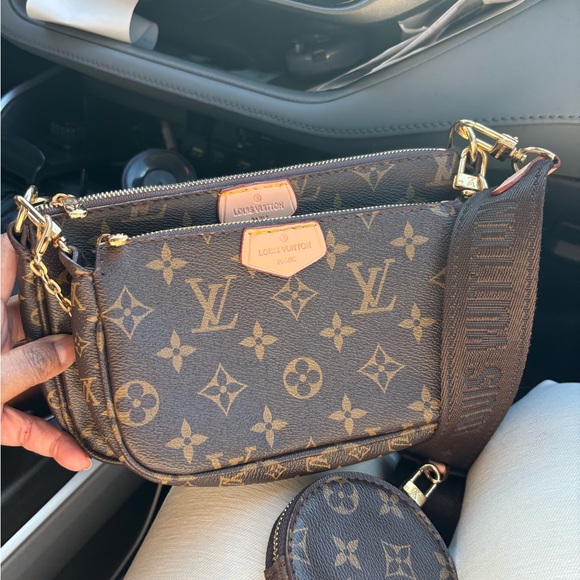 Louis Vuitton Multi Pochette Crossbody Bag - Picture 3 of 9